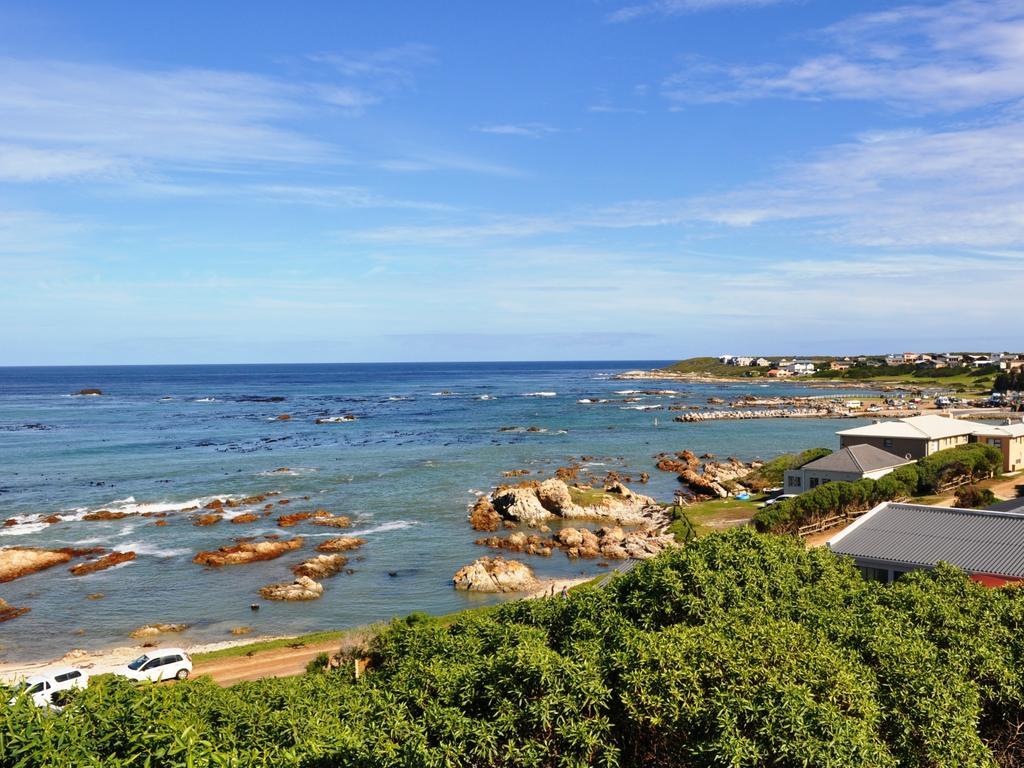 Great White Accommodation Kleinbaai Exterior photo
