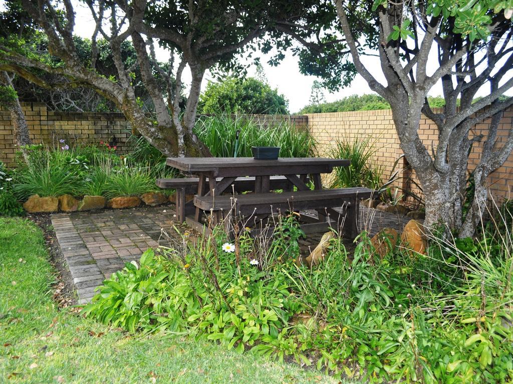 Great White Accommodation Kleinbaai Exterior photo