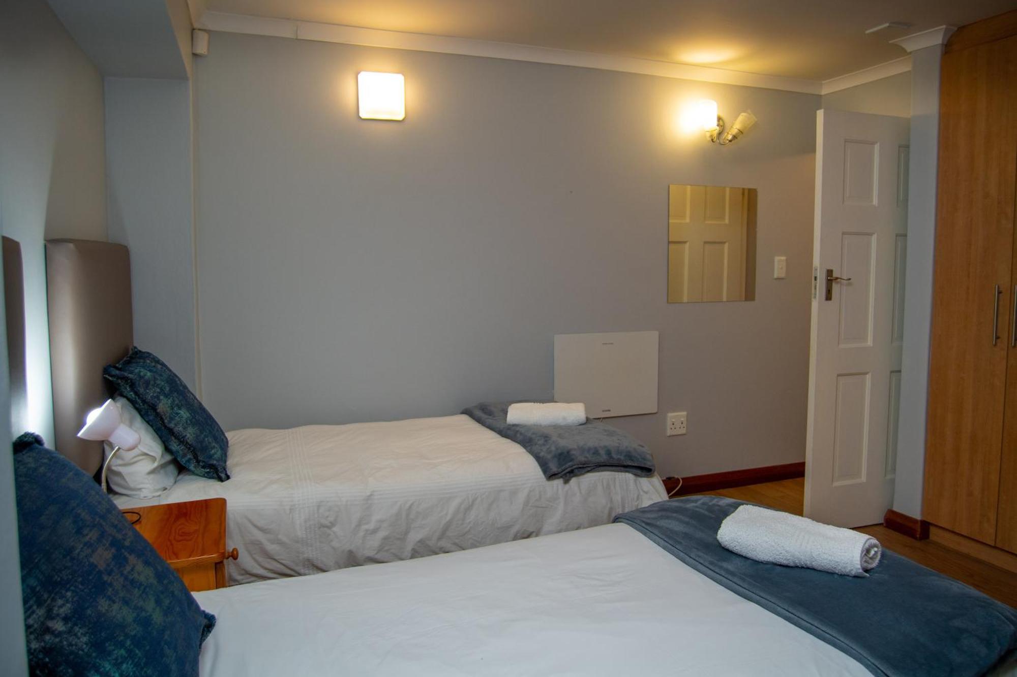 Great White Accommodation Kleinbaai Exterior photo