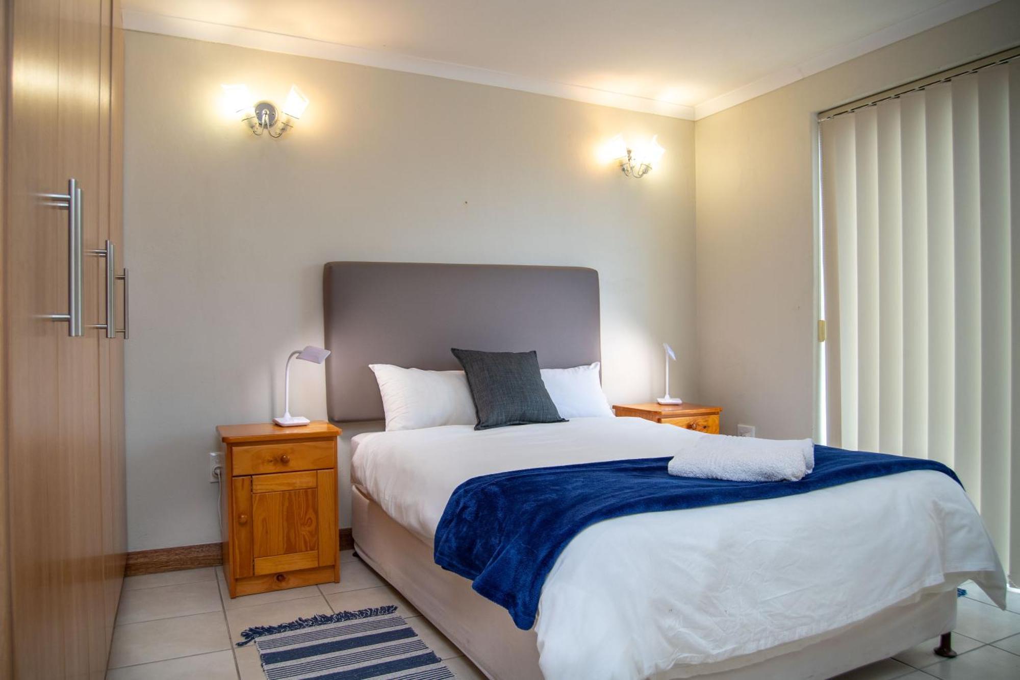 Great White Accommodation Kleinbaai Exterior photo