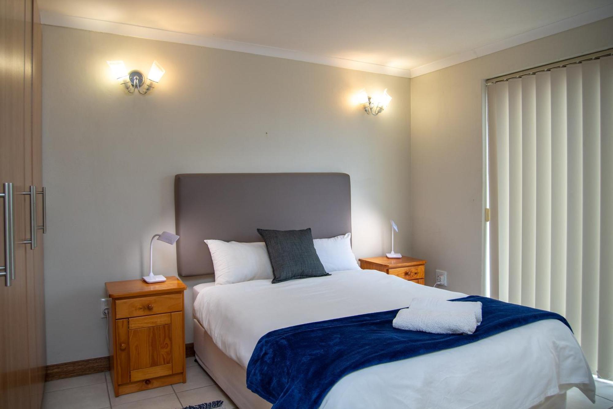 Great White Accommodation Kleinbaai Exterior photo