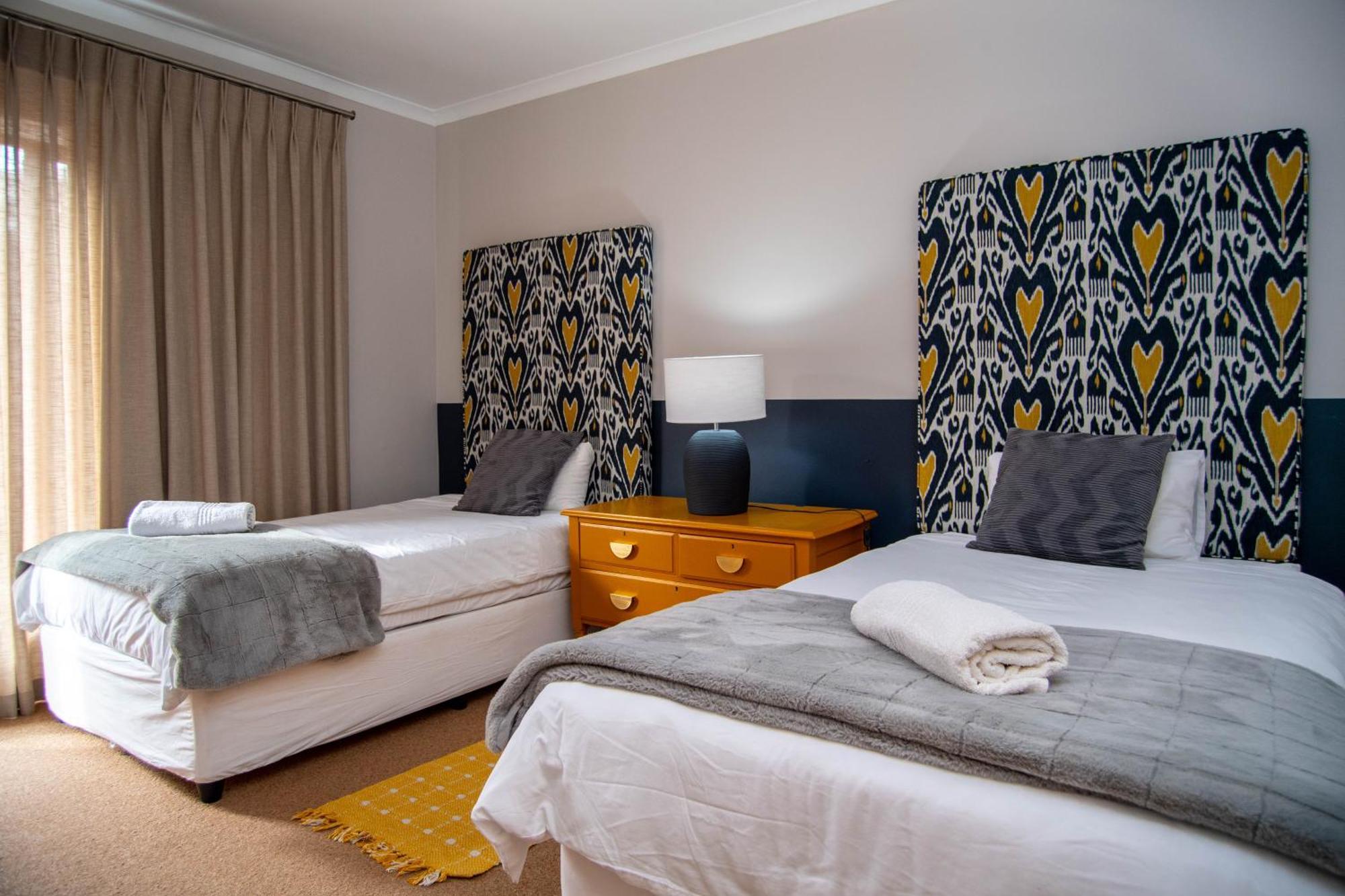 Great White Accommodation Kleinbaai Exterior photo